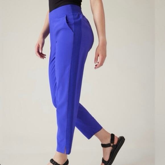 ATHLETA Women's PLUS Size 16 NWT Brooklyn Lined Pant Noble Blue Athletic Jogger - Picture 1 of 16